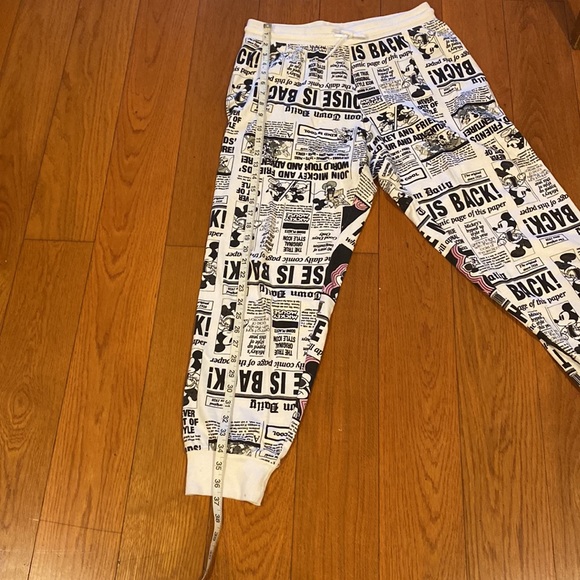 Super cute Mickey and Minnie Jammie pants! Like new! Size large. - Picture 6 of 7